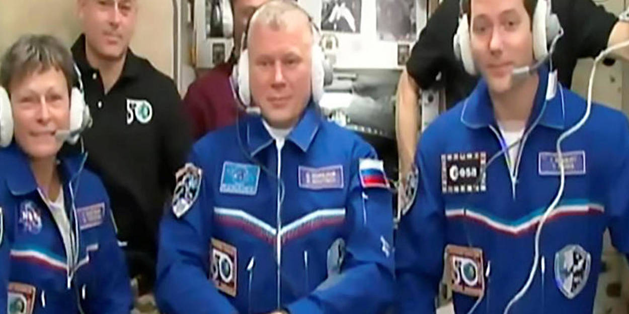 Thomas Pesquet et deux autres astronautes sont entrés dans l ISS