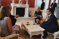  Les epoux Macron avec le president de la Bulgarie et sa femme. 