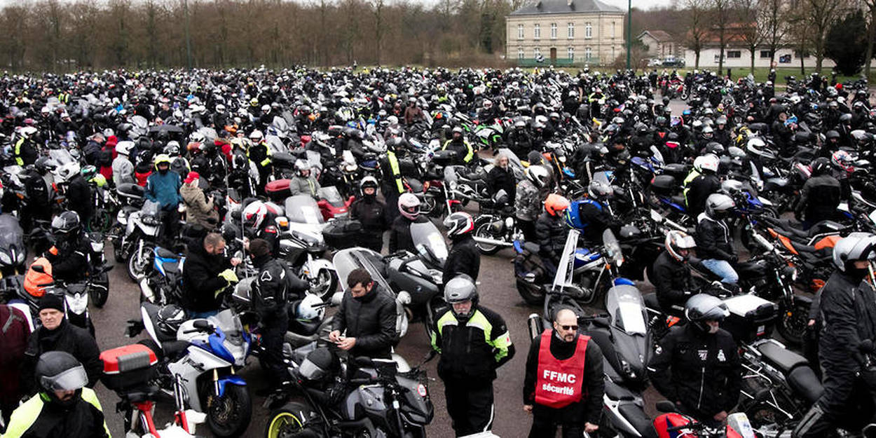 80 Km H Des Milliers De Motards Et D Automobilistes Manifestent