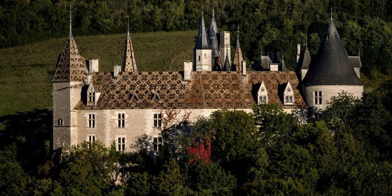 Au procès du château de la Rochepot le faux mort se défausse et tente