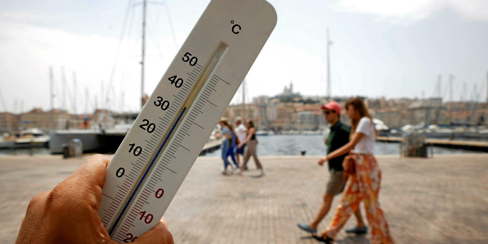 Canicule quatre départements en vigilance rouge mardi les 40 degrés