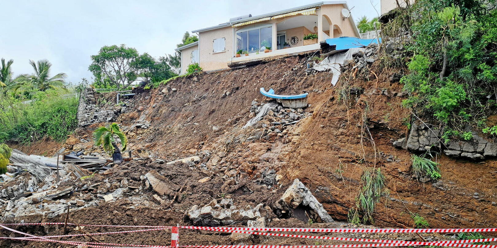 Cyclone Belal sur lîle de La Réunion le jour daprès