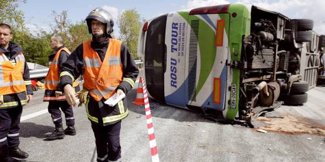 Une fillette est morte dans un dramatique accident d'autocar