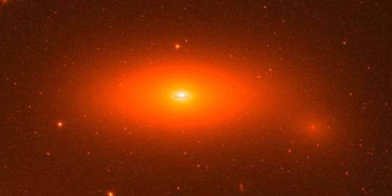 Un trou noir gigantesque au coeur d'une si petite galaxie