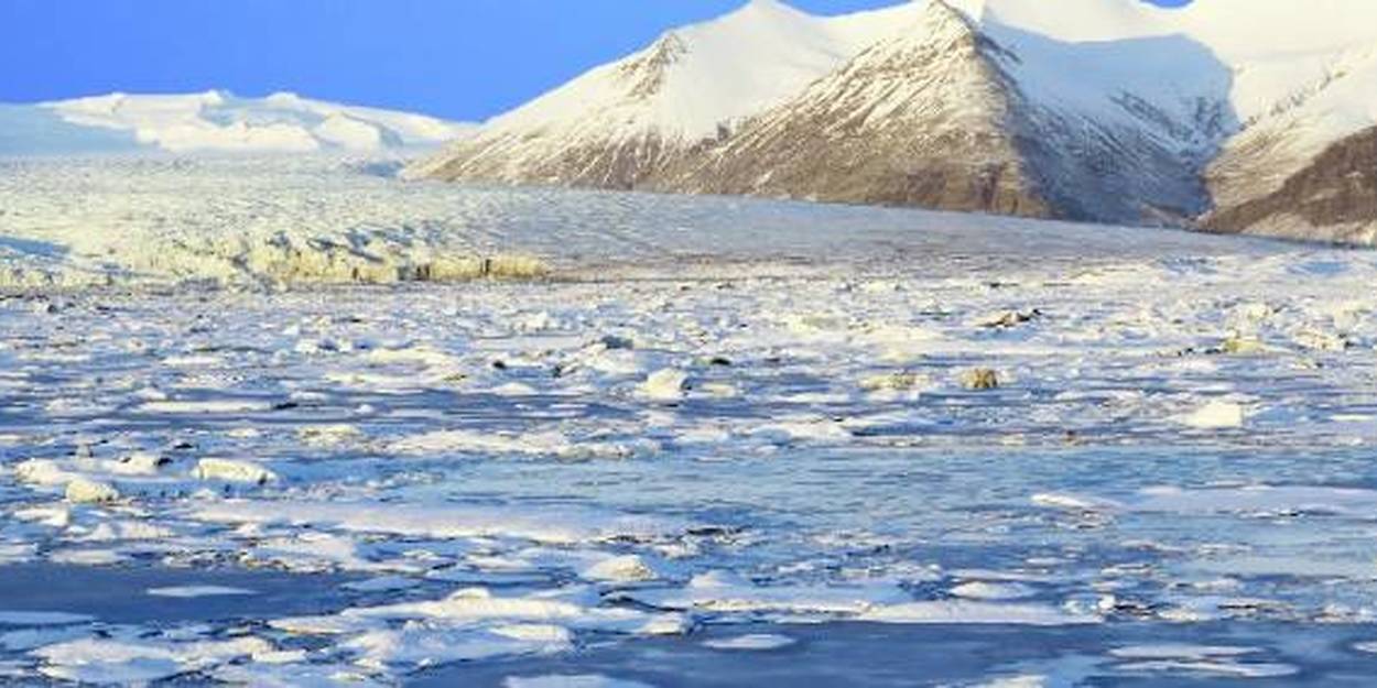 Fonte des glaces : la Russie évacue sa station polaire