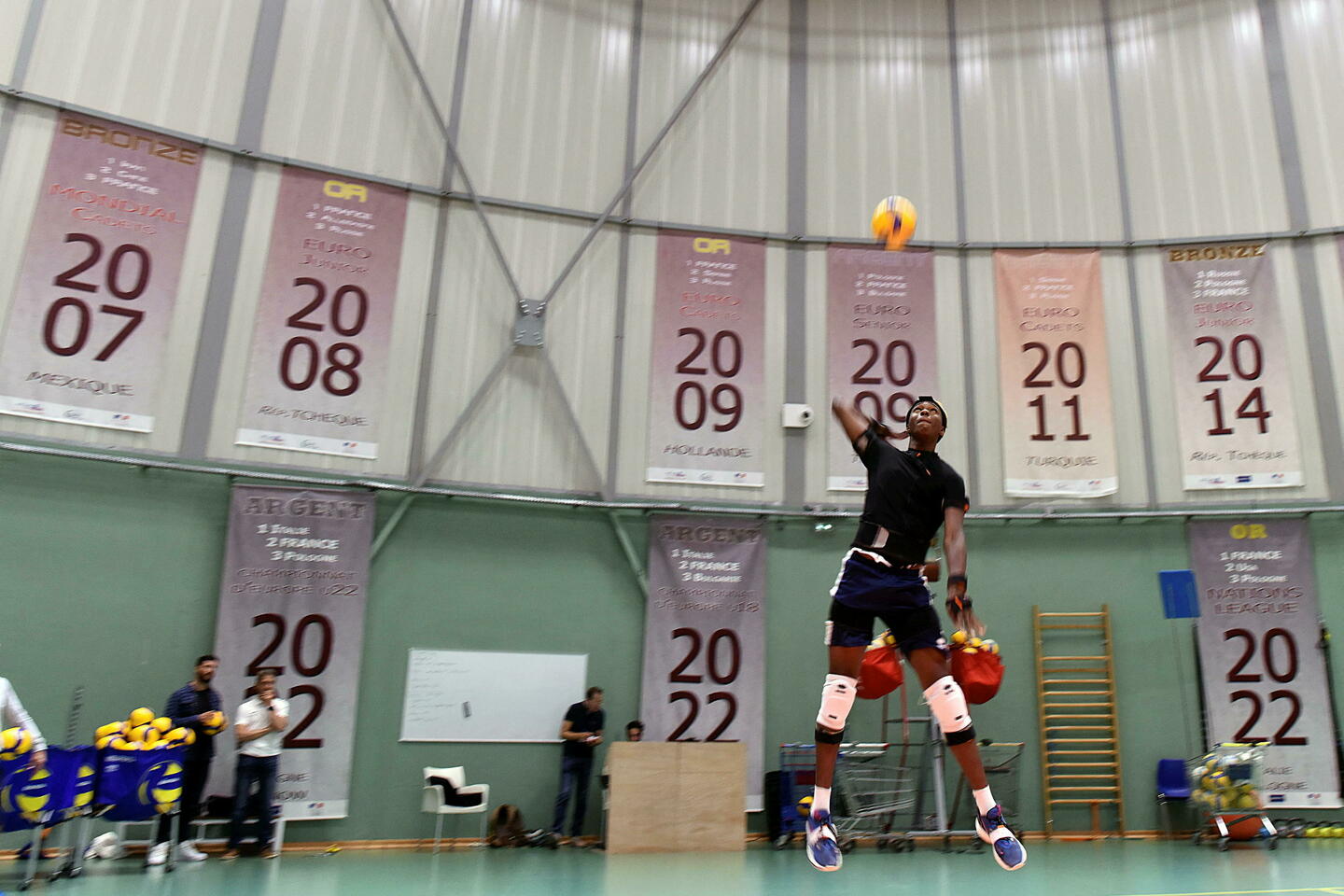 Équipement D'entraînement De Football/volleyball Entraîneur - Temu France