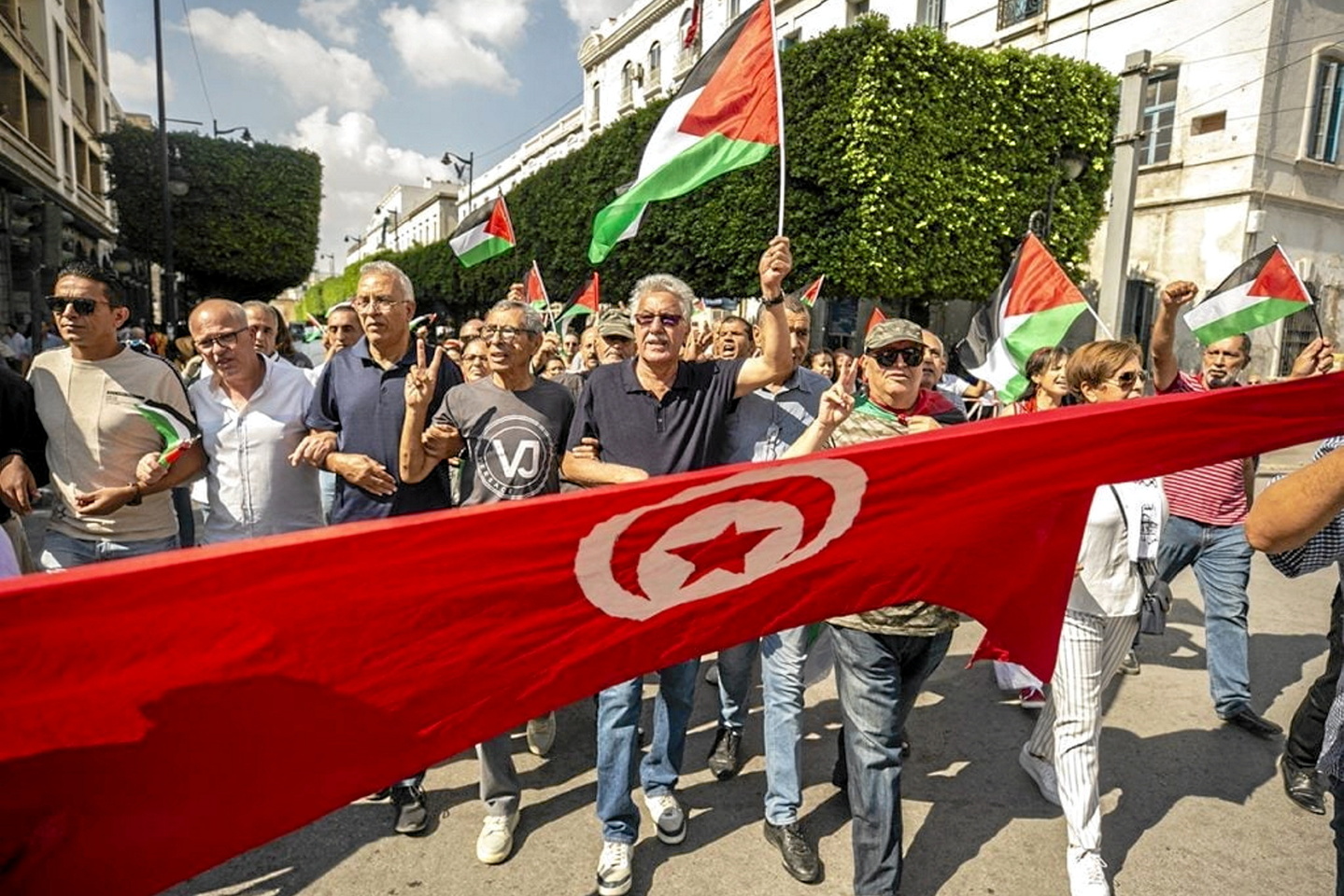 Guerre Israël-Hamas : importantes manifestations en Algérie en
