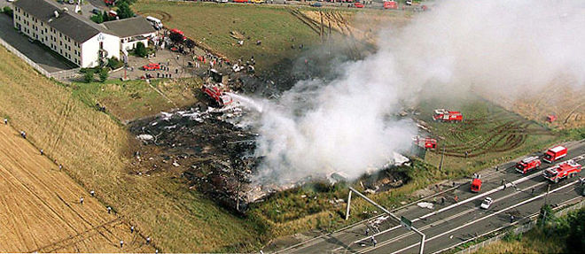 Le crash du Concorde, le 25 juillet 2000, a Gonesse, a fait 113 morts (C) SECURITE CIVILE/SIPA