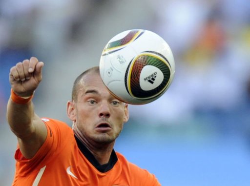 Les Pays-Bas ont remporte contre le Japon (1-0) leur deuxieme victoire dans le groupe E du Mondial-2010, samedi au Moses Mabhida Stadium de Durban.