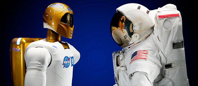 Le robot R2, nouvel assistant des astronautes (C) NASA / JSC