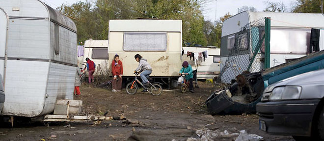 Depuis fin juillet, le gouvernement francais a decide de demanteler les camps illegaux de Roms (C) Sipa