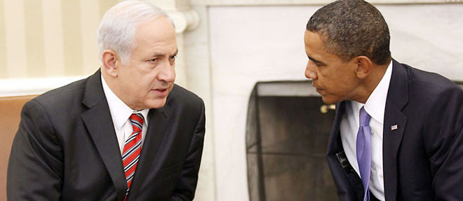 Benyamin Netanyahou est recu par Barack Obama, avant la relance des pourparlers directs avec les Palestiniens (C) Pablo Martinez Monsivais/AP/SIPA