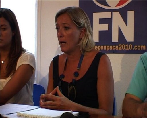 FN:  devant les adherents du Var, Marine Le Pen fidele a la ligne du parti