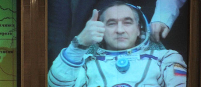 Le commandant Alexandre Skvortsov, apres l'atterrissage de l'ISS (C) RIA Novosti