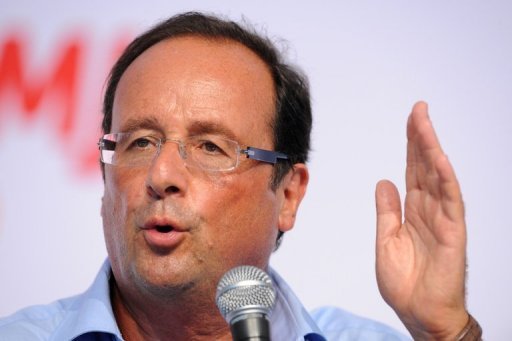 L'ex-Premier secretaire du PS, Francois Hollande, a promis de durcir la loi envers les exiles fiscaux, allant jusqu'a envisager dimanche une reflexion sur les droits civiques.