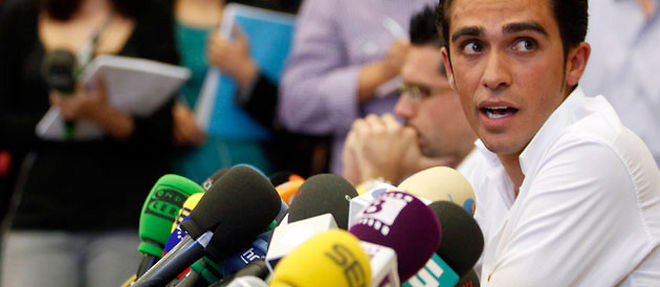 Le cycliste espagnol Alberto Contador nie s'etre dope et a affirme etre "victime" d'une "contamination alimentaire" (C) Reuters