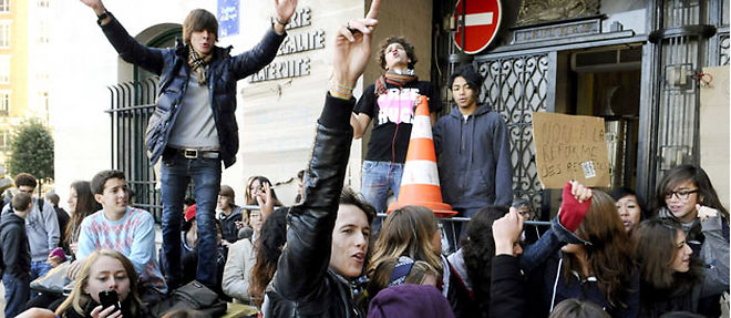 La participation des jeunes aux manifestations est un nouveau sujet de tensions @ SIPA