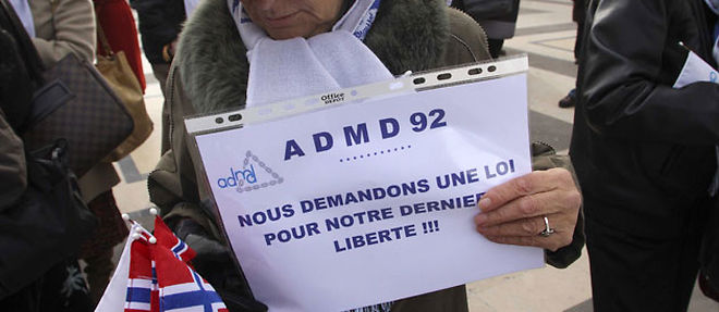 L'Association pour le droit a mourir dans la dignite (ADMD), presidee par Jean-Luc Romero, a reclame dimanche "l'ouverture d'un debat parlementaire" sur l'euthanasie (C) Sipa