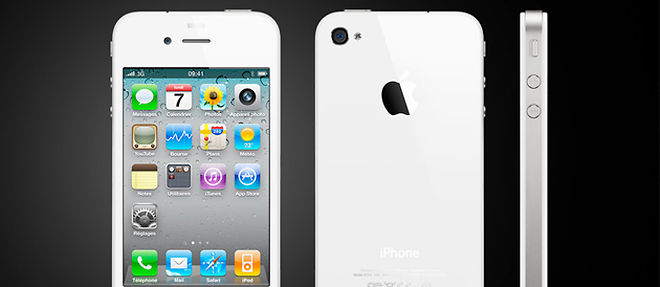 L'iPhone 4 blanc tarde a etre commercialise, et pourrait ne jamais voir le jour, au profit d'une nouvelle version de l'appareil (C) Apple