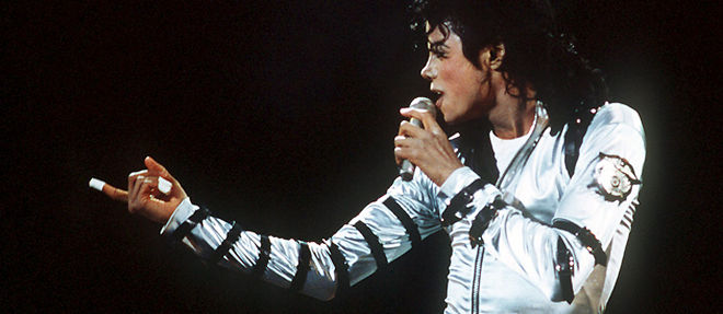 Selon la famille de Michael Jackson, ce ne serait pas lui, mais un sosie qui interpreterait "Breaking News", le premier single de l'album inedit du roi de la pop (C) Maxppp