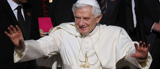 L'ouverture du pape Benoit XVI a l'utilisation du preservatif "dans certains cas" remet en question son image de pape ultra-conservateur (C) Eidon/Maxppp