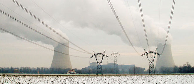 EDF tire 87 % de son electricite de ses 58 reacteurs nucleaires (C) Mario Fourmy / Sipa