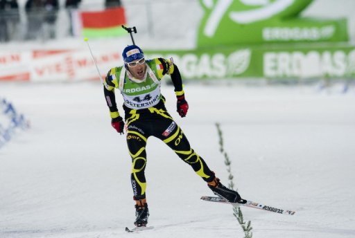 Le Francais Martin Fourcade s'est classe a nouveau 3e dans le sprint d'Oestersund (Suede), comptant pour la Coupe du monde de biathlon et remporte samedi par le Norvegien Emil Hegle Svendsen.