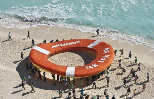 Pres de 200 pays rassembles sous l'egide de l'Onu ont adopte samedi a Cancun un texte declinant une serie de mecanismes pour lutter contre le changement climatique, dont un Fonds vert pour aider les pays en developpement.