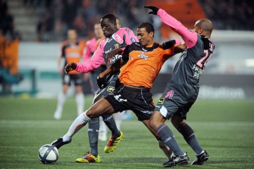 Lorient s'est bien remis de la claque concedee la semaine passee a Lille pour disposer de Lens samedi (3-0) grace notamment a une entame de seconde periode parfait