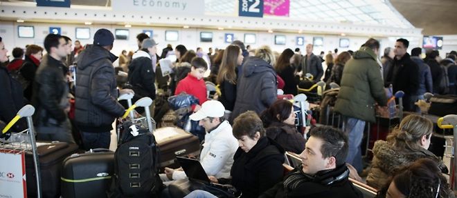 Environ 200 passagers ont passe la nuit dans l'aeroport parisien