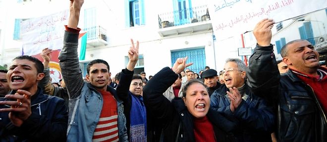 La jeunesse tunisienne manifeste son desarroi depuis plus de trois semaines 