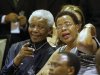 Afrique du Sud: Nelson Mandela, hospitalis&eacute;, subit des &quot;examens sp&eacute;cialis&eacute;s&quot;