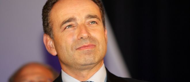 Jean-Francois Cope assure qu'il ne sera pas candidat en 2012, mais reve deja de la presidentielle de 2017.