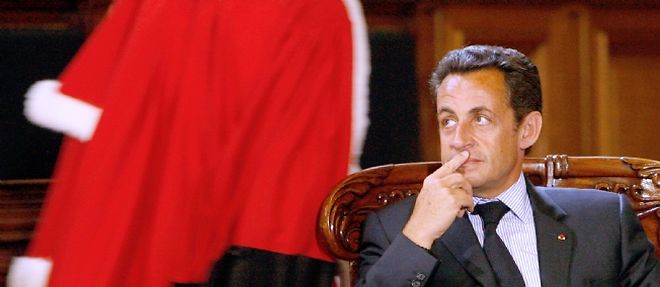 En juillet 2007, Nicolas Sarkozy assiste a l'installation du premier president de la cour d'appel de Paris, Jean-Claude Magendie.