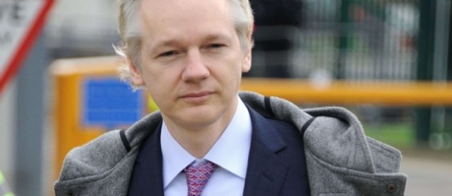 Les partisans de Julian Assange estiment que le fondateur de WikiLeaks est victime d'un complot.