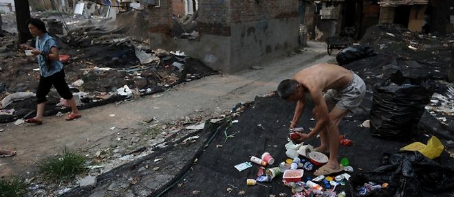 Les autorites chinoises rappellent que de nombreux Chinois vivent sous le seuil de pauvrete.