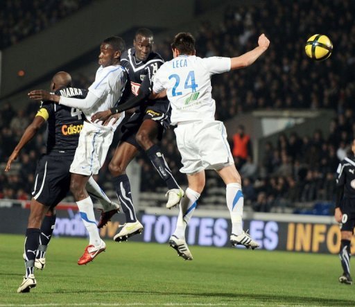 Match Bordeaux-Caen: Duchaussoy soutient les arbitres