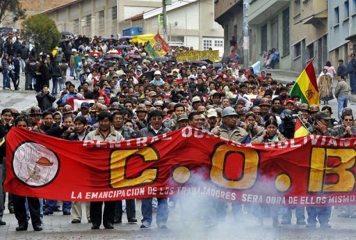 Des manifestations se sont deroulees a La Paz, Santa Cruz, Oruro, Potosi, Sucre, a l'appel de la plus puissante centrale du pays andin, la COB.