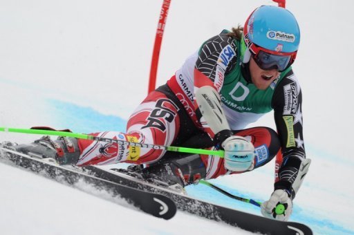 L'Americain Ted Ligety a remporte le slalom geant des Mondiaux de ski alpin, precedant le Francais Cyprien Richard, medaille d'argent, et l'Autrichien Philipp Schorghofer, medaille de bronze, vendredi a Garmisch-Partenkirchen.