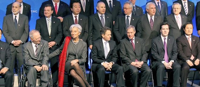 Les grands argentiers des 25 pays du G20 ont conclu un accord sur des "indicateurs" prealables a la construction d'un cadre de croissance, "forte, durable et equilibree".