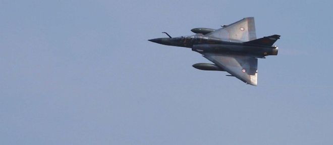 Le Mirage 2000N a capacite nucleaire effectuait une mission d'entrainement au vol de nuit a tres basse altitude.