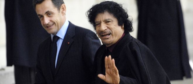 Nicolas Sarkozy avait recu Kadhafi a l'Elysee en decembre 2007.