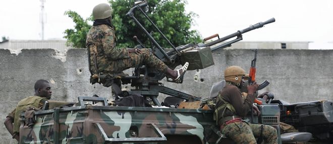 Des tirs d'armes lourdes ont eu lieu a Abidjan, aux abords du palais presidentiel.