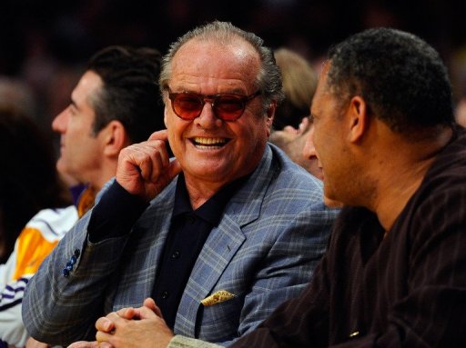 L'acteur americain Jack Nicholson a mis en vente sa propriete de 28 hectares a Malibu (ouest de Los Angeles), pour la somme de 4,25 millions de dollars, rapporte vendredi le Los Angeles Times.