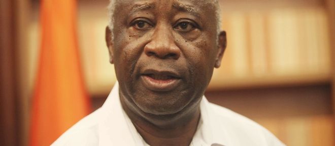 Laurent Gbagbo est toujours retranche dans sa residence d'Abidjan en Cote d'Ivoire.