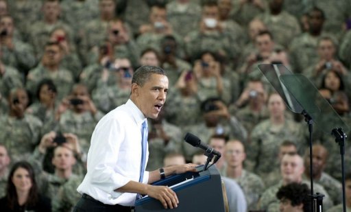 Le president des Etats-Unis Barack Obama a decore les membres du commando lors d'une rencontre a la base de Fort Campbell (Kentucky, centre-est).