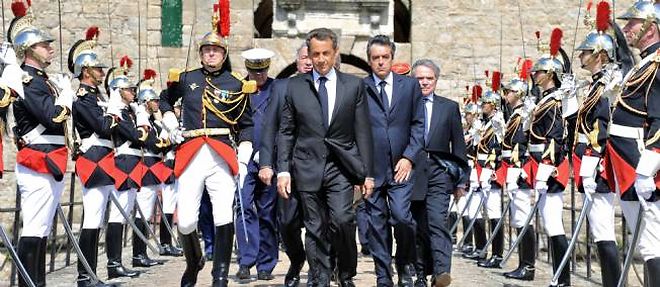 Nicolas Sarkozy a rendu hommage a la Resistance a l'occasion des commemorations du 8 mai 1945.