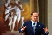 Proc&egrave;s Mediaset: Berlusconi, accus&eacute; de fraude fiscale,  a nouveau devant les juges