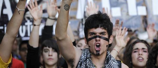 Le mouvement de protestation de la jeunesse espagnole pourrait se propager en France. 