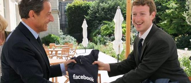 Nicolas Sarkozy a profite du passage de Mark Zuckerberg a Paris pour l'inviter a l'Elysee.